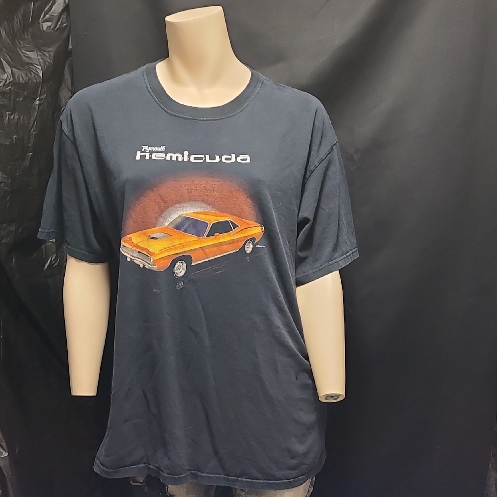 Hemi Cuda Graphic Men's T-Shirt - Black STEVE AND BARRYS